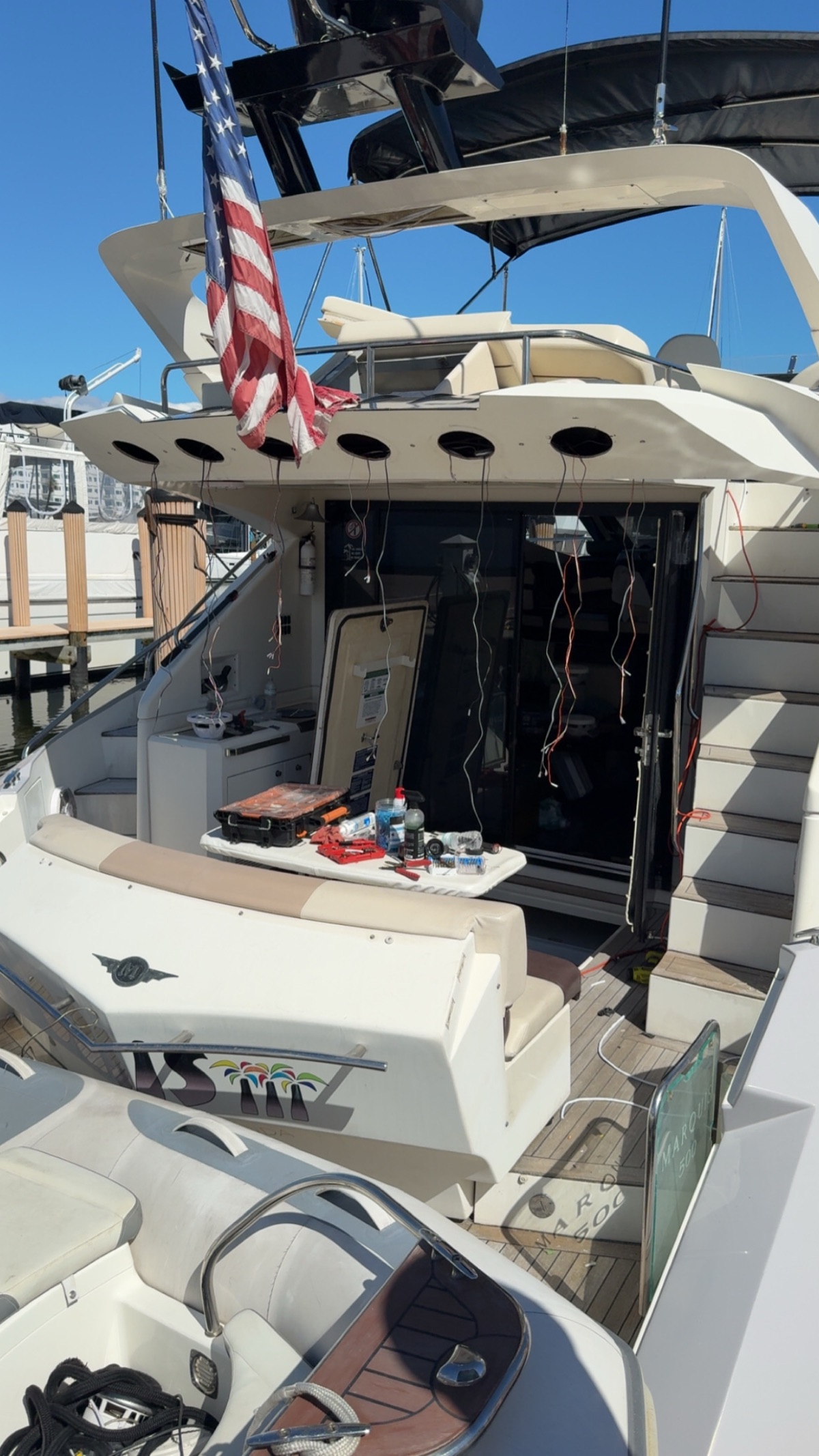 Private yacht trip to Shell Key from St. Petersburg FL